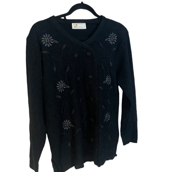 A Vintage black cardigan in medium by Variations - Picture 2 of 7